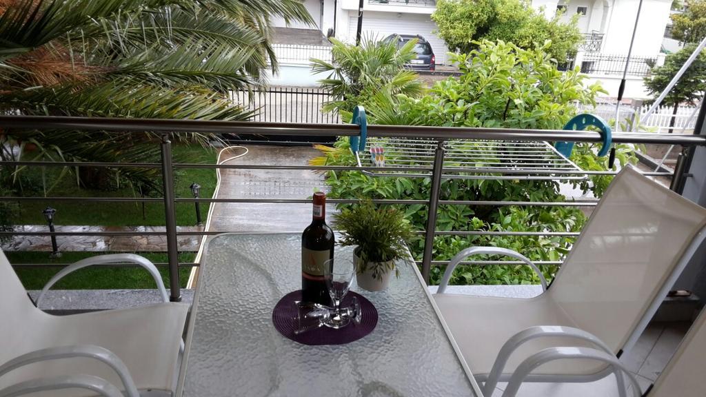 Aimilias Family Apartments Vrasná المظهر الخارجي الصورة