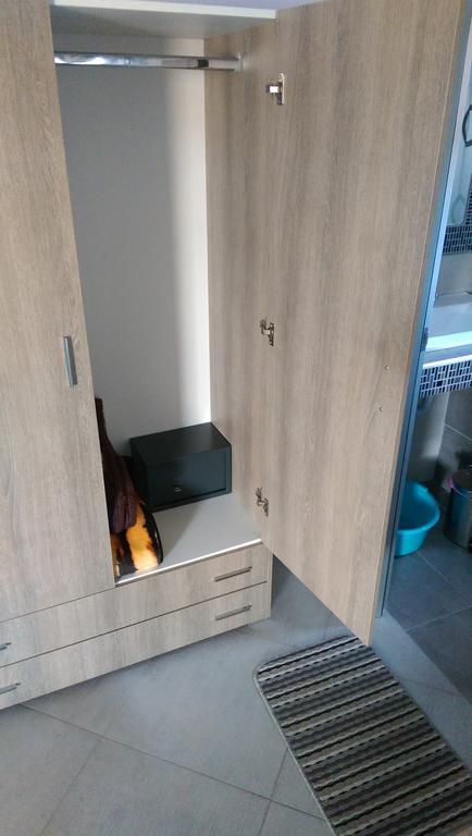 Aimilias Family Apartments Vrasná المظهر الخارجي الصورة