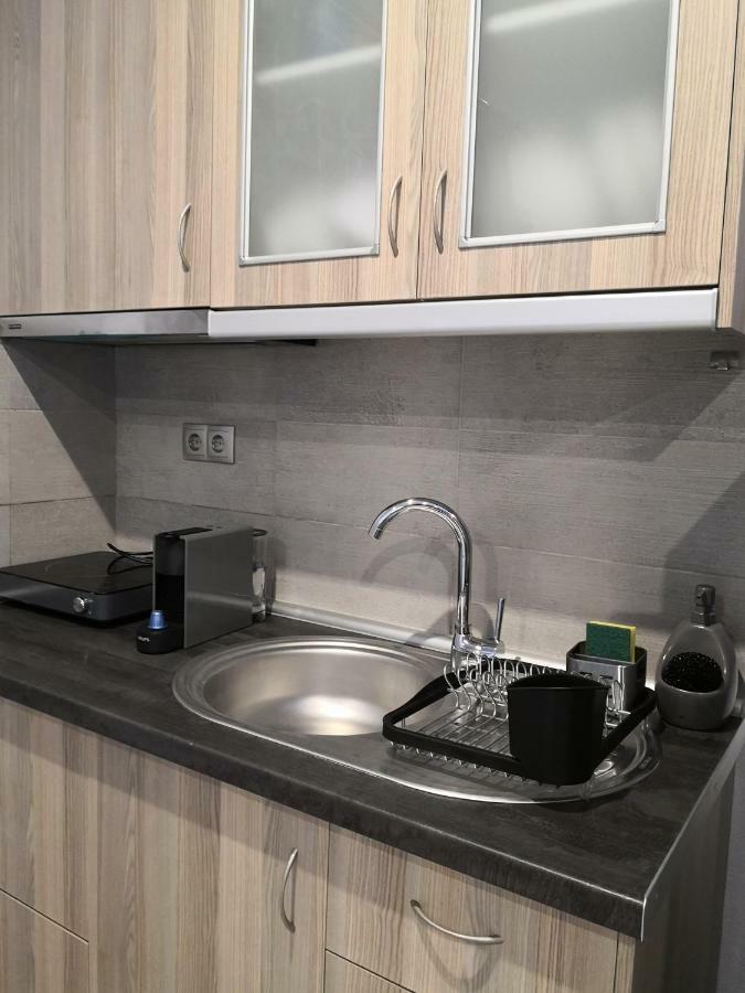 Aimilias Family Apartments Vrasná المظهر الخارجي الصورة