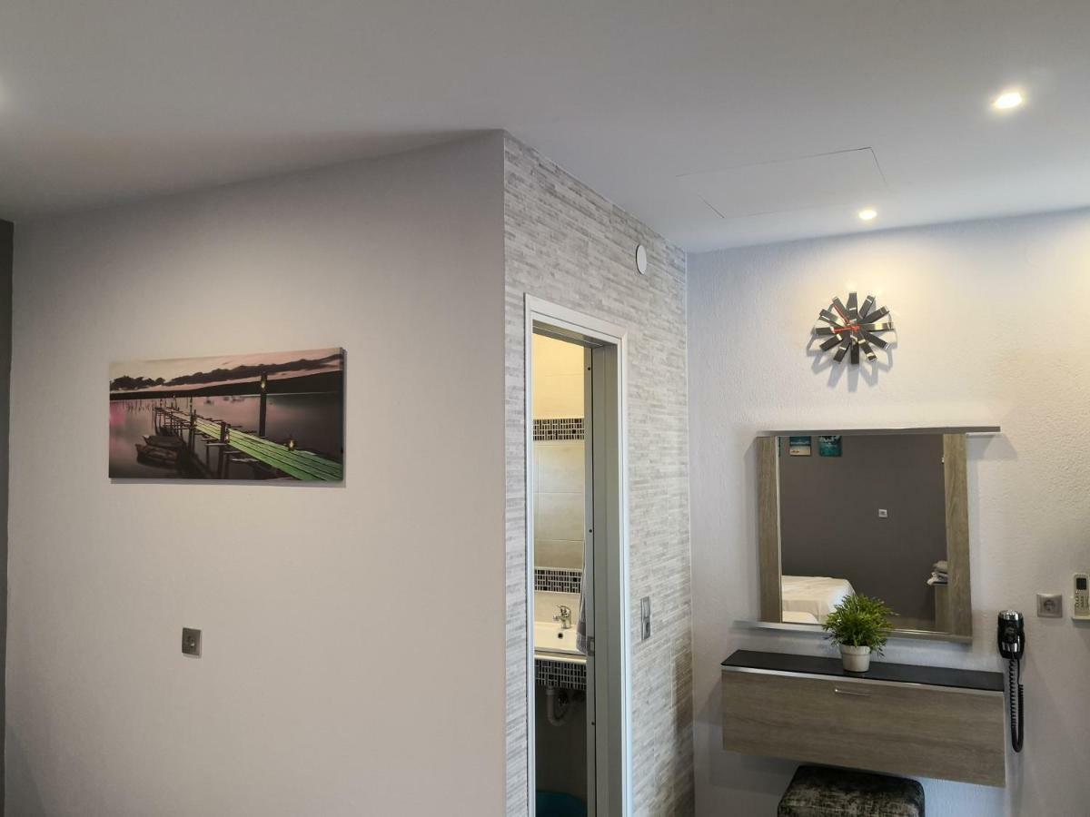 Aimilias Family Apartments Vrasná المظهر الخارجي الصورة